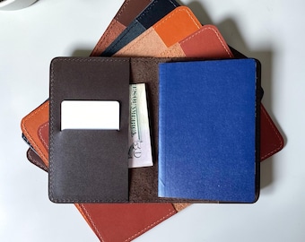 Gepersonaliseerde paspoortomslag, leren reisportemonnee, cadeau voor mannen en vrouwen, Moederdagcadeau