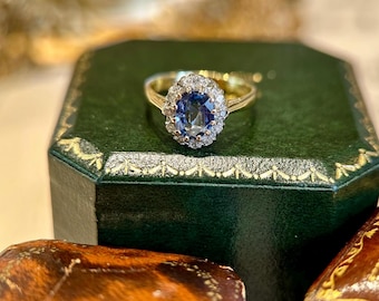 18kt gouden ovale saffierdiamanten clusterring | Vintage Halo-verlovingsring