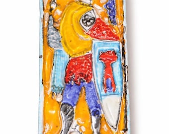 The Knight on the Wall — De Simone, Palermo 1960s — Relief Ceramic Plaque, Hand-Painted Sicilian