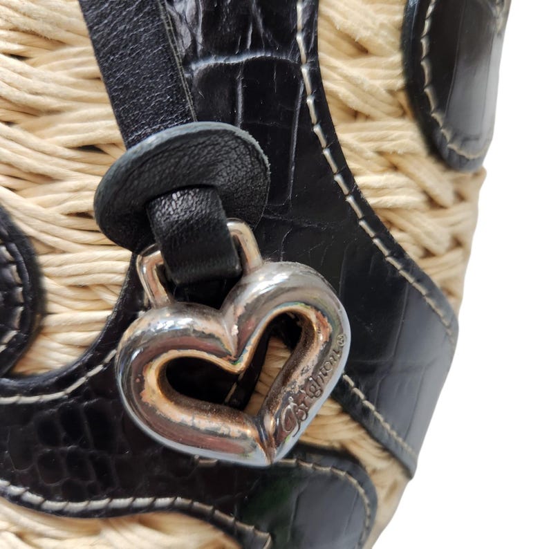 Brighton Straw Woven Shoulder Tote Black Leather Trim Heart Charm Summer Bag Vtg image 20
