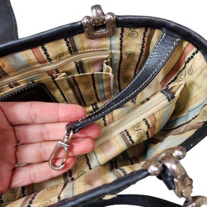 Brighton Straw Woven Shoulder Tote Black Leather Trim Heart Charm Summer Bag Vtg image 12