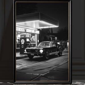 Ford Mustang Fastback-tryck, svartvitt muskelbilfotografi, monokrom bildekor