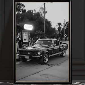 Ford Mustang Fastback-tryck, svartvitt muskelbilfotografi, monokrom bildekor