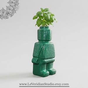 Jarrón de cerámica minimalista estilo LEGO, moderno y bonito soporte para flores con forma de figura para escritorio, estantería y decoración del hogar, jarrón de cerámica con forma de robot, maceta de interior