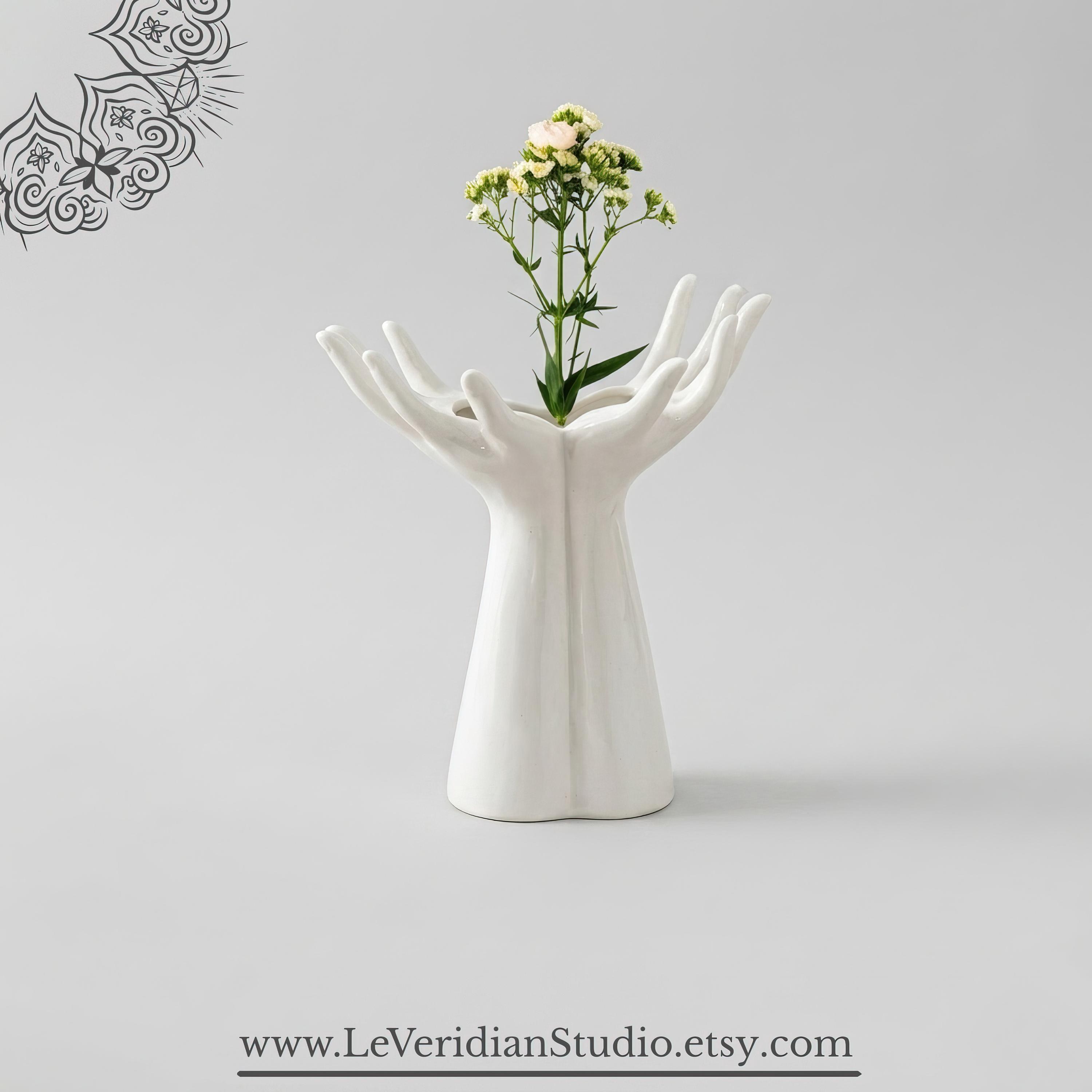 hand Flower 手 花瓶 オブジェ Hand shaped vase - Etsy 日本