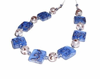 Collier en verre de Murano bleu en forme de branche avec cristaux et argent sterling