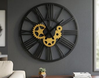 Relógio de parede grande em metal estilo steampunk: decoração industrial com engrenagens e numerais romanos.
