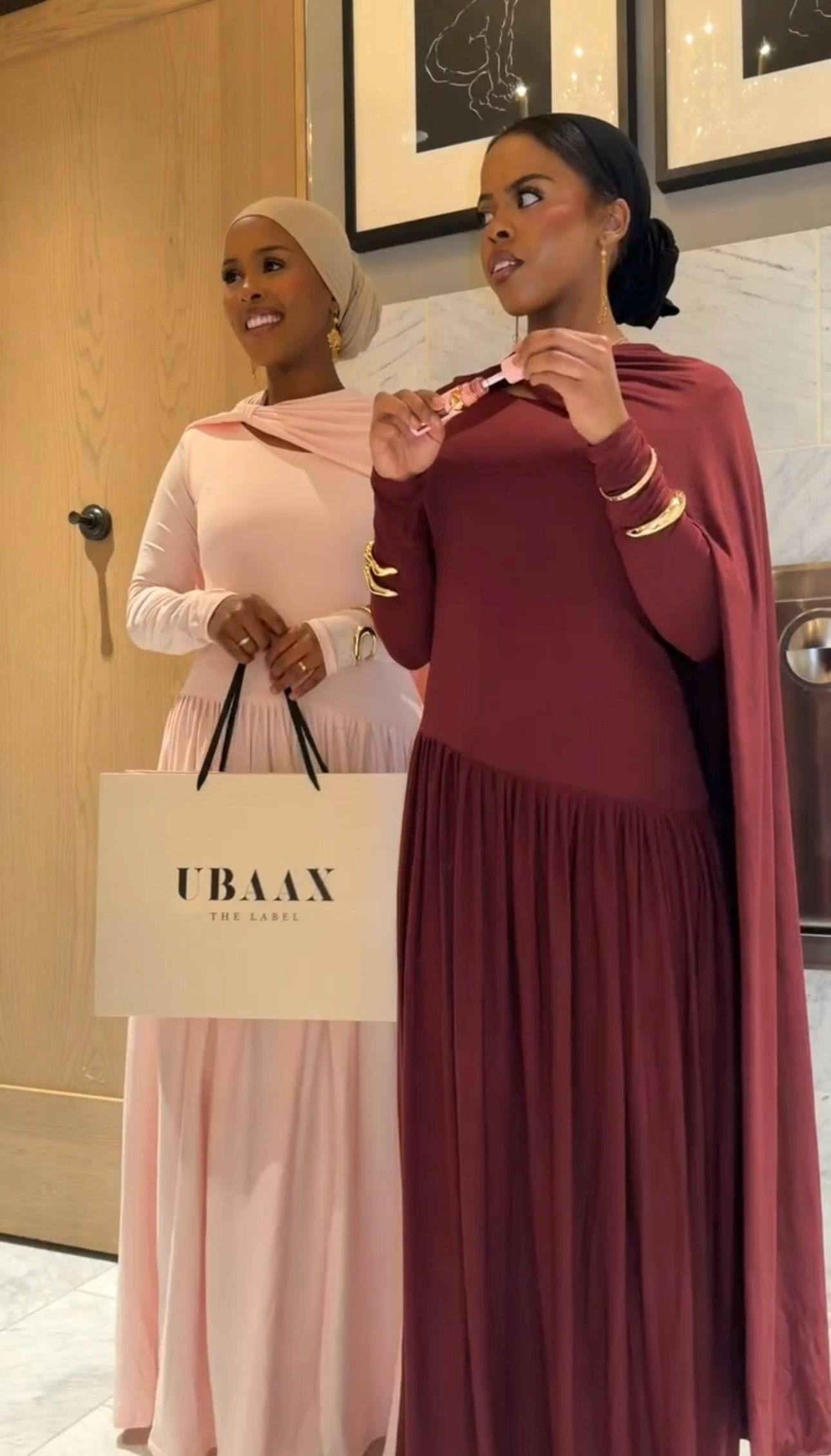 long sleeveless dresses Rihoas Sophisticated Sleeveless High-Slit Maxi Dress main image 0