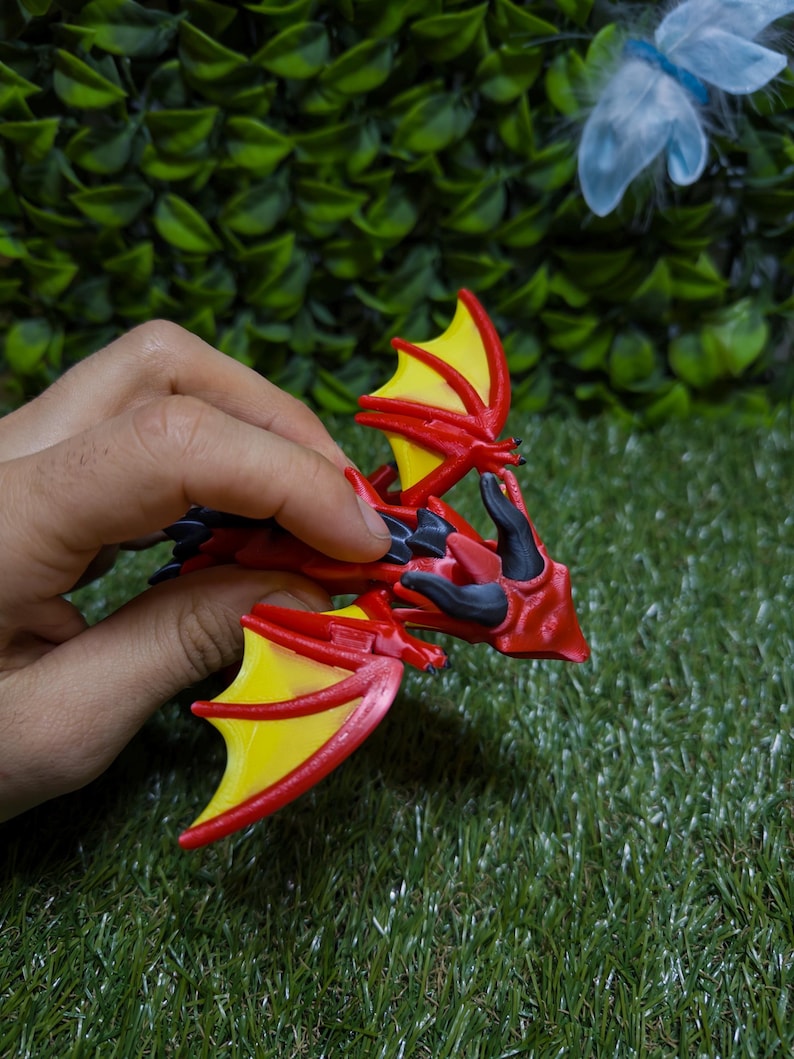 Posable Dragon Fidget With Wing Mechanism – Flexible 3D Printed Dragon ...