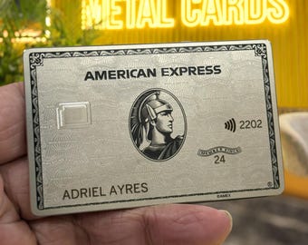 Amex Silverkort - Anpassat metallkort 1:1 - Rostfritt stål - 2026 Nyhetsdesign - Handgjort - Lasergraverat