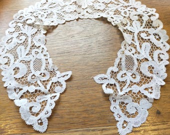 Antique honiton lace collar: rare english ivory lace, 17" neck