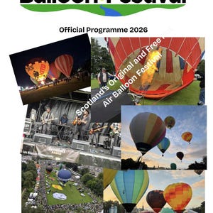 Op de afbeelding: Een collage van afbeeldingen voor het officiële programma 2026 van het Strathaven Balloon Festival. Het toont heteluchtballonnen in de lucht, een nachtevenement, een live band op een podium en een menigte op een grasveld. Tekst bevat Scotland's Original and Free Air Balloon Festival en Drone Free Zone.