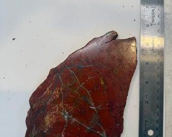 Red Brecciated Jasper Slab: Striated Stone for Crafting