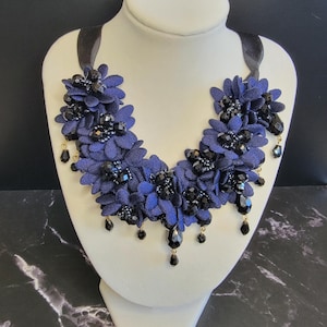 Vintage Ann Taylor Necklace - Etsy display picture 1