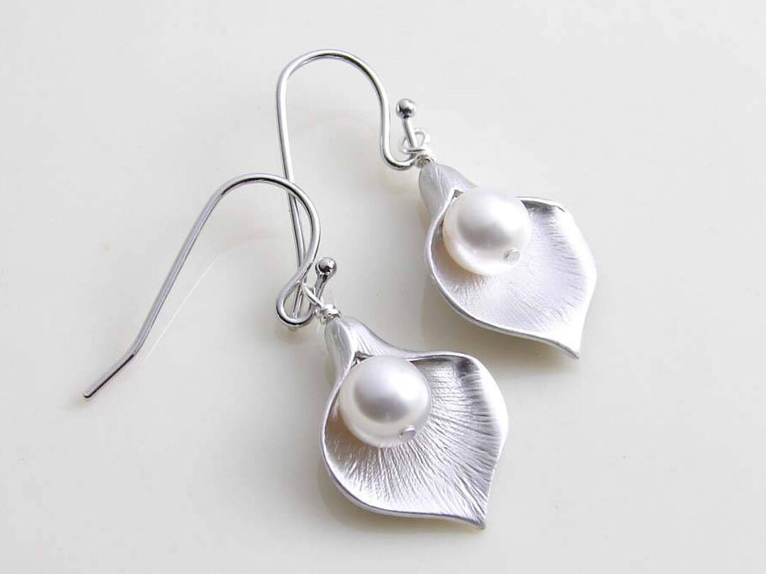 Calla Lily Earrings Matte Silver Calla Lily Jewelry Nature - Etsy