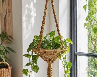 Colgador de plantas de macramé