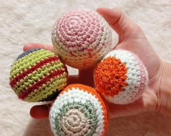 Juego de 4 coloridos saquitos de ganchillo para malabares, pelotas antiestrés hechas a mano, juguetes sensoriales de estética bohemia, pelotas para malabares