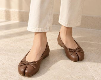Zapatos planos Tabi para mujer, bailarinas con puntera dividida, zapatos planos sin cordones con lazo, zapatos planos minimalistas