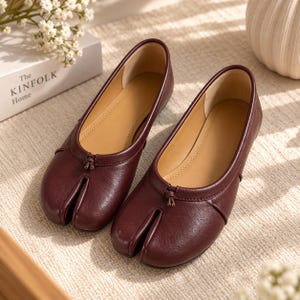 Split Toe Pleated  Ballet Flats, Minimalist Low Heel Slip On Shoes,  Comfortable Casual Women’s Footwear