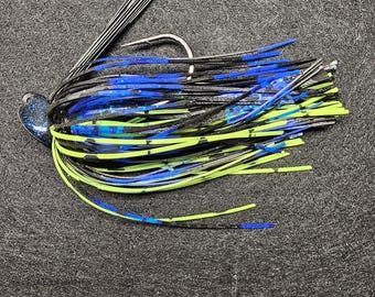Hand Tied Weedless Flipping Jigs (1/4, 3/8, 1/2 oz)
