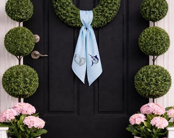 Banda decorativa con diseño costero / Banda bordada / Diseño de marlín azul y ostra / Decoración personalizada para la puerta principal /