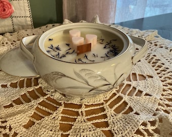 Vela de soja con mecha de madera de pachulí / 283 g (10 oz) de porcelana fina vintage “Laura” de Noritake / Regalo de decoración bohemia natural