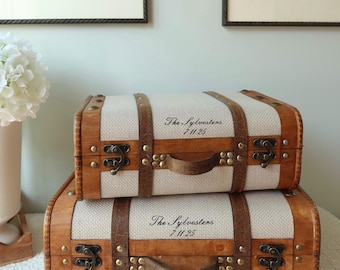 Personalized Keepsake Trunk Set Storage Solution for Wedding Memory Box Storage Chest Organization Ideas for Bedroom Decorative Piece Custom