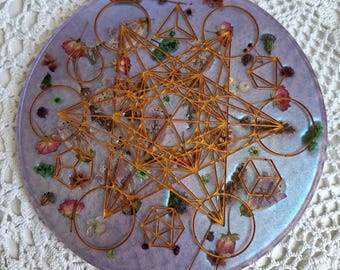 Handgjord helig geometri-skylt i harts – Metatrons kub med blommor