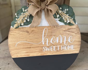 Colgante de puerta redondo rústico de madera con la frase "Hogar dulce hogar" / Decoración para la puerta principal de una casa de campo / Letrero de pared hecho a mano