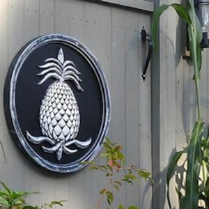 Pineapple Garden Plaque: Hand-Carved Resin Decor, Made in USA