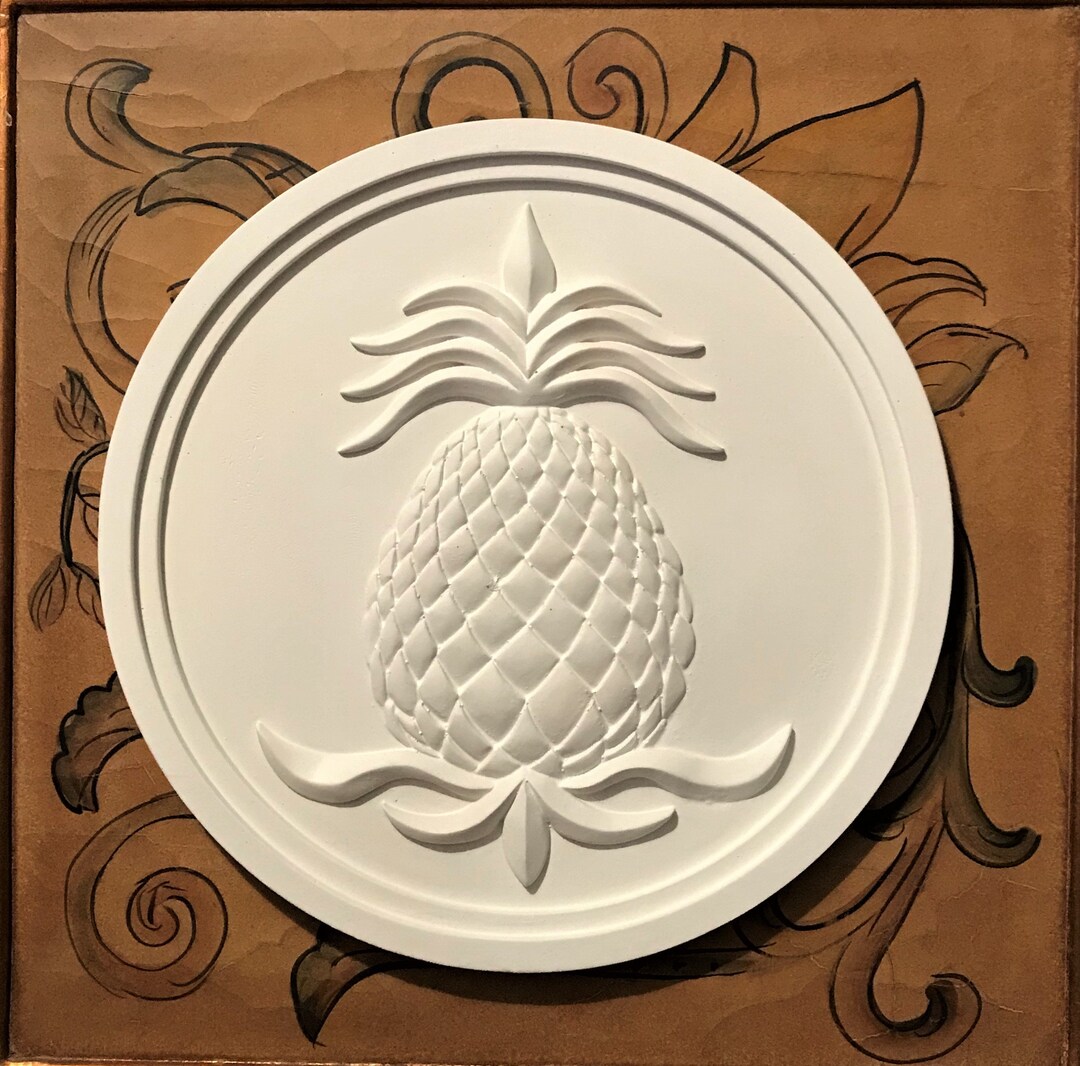 Pineapples, Pineapple Plaques,white Pineapples, Farmhouse Decor, Pineapple Garden Decor, Outdoor