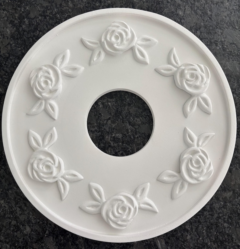 10" Rose Ceiling Medallion: White Flower Decor, Lightweight Resin bild 1