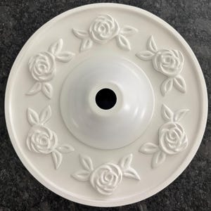 10" Rose Ceiling Medallion: White Flower Decor, Lightweight Resin bild 2