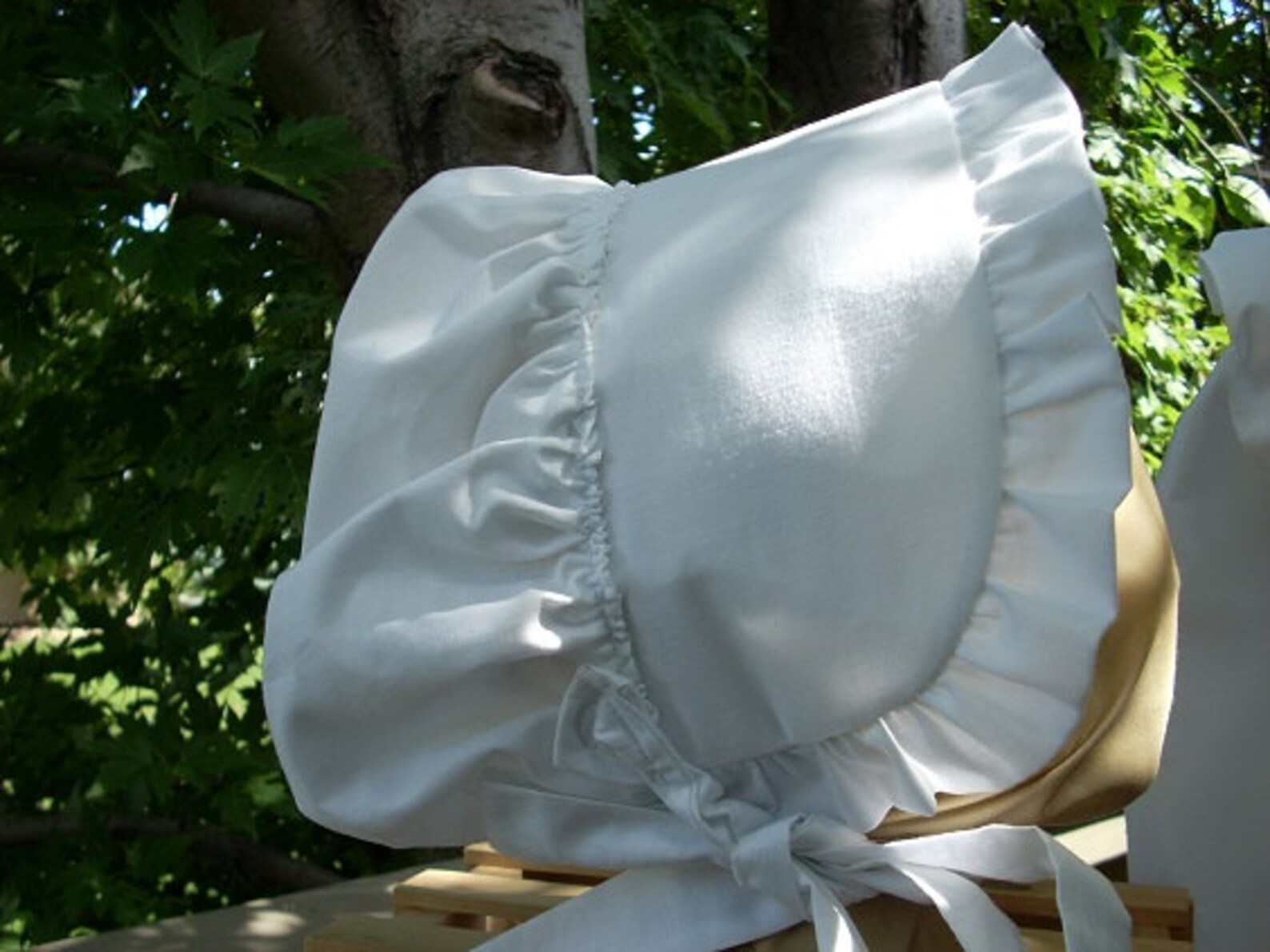 Waverly White Bonnet main image 1
