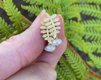 Fern Stud Earrings Gold Pearl Dangle Nature Jewelry Gift Idea For Her Minimalist Jewellery Botanical Earrings