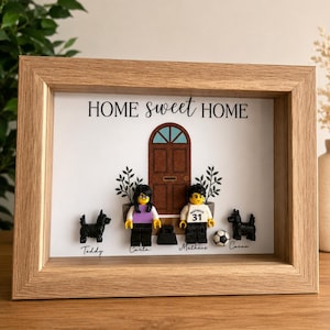Personalized picture frame with minifigures | Gift for a couple, family, or friends | Birthday, wedding, or housewarming gift
