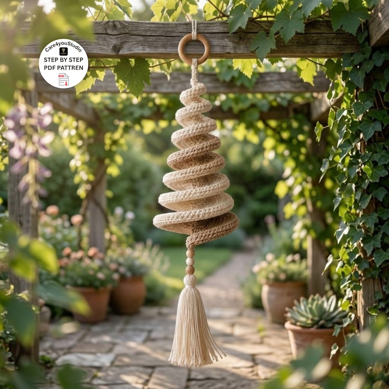 Crochet Spiral Tree Pattern PDF, Modern Boho Wall Hanging Pattern, Twisted Crochet Tree Decor, Wind Spinner Crochet Pattern, Home Decor DIY