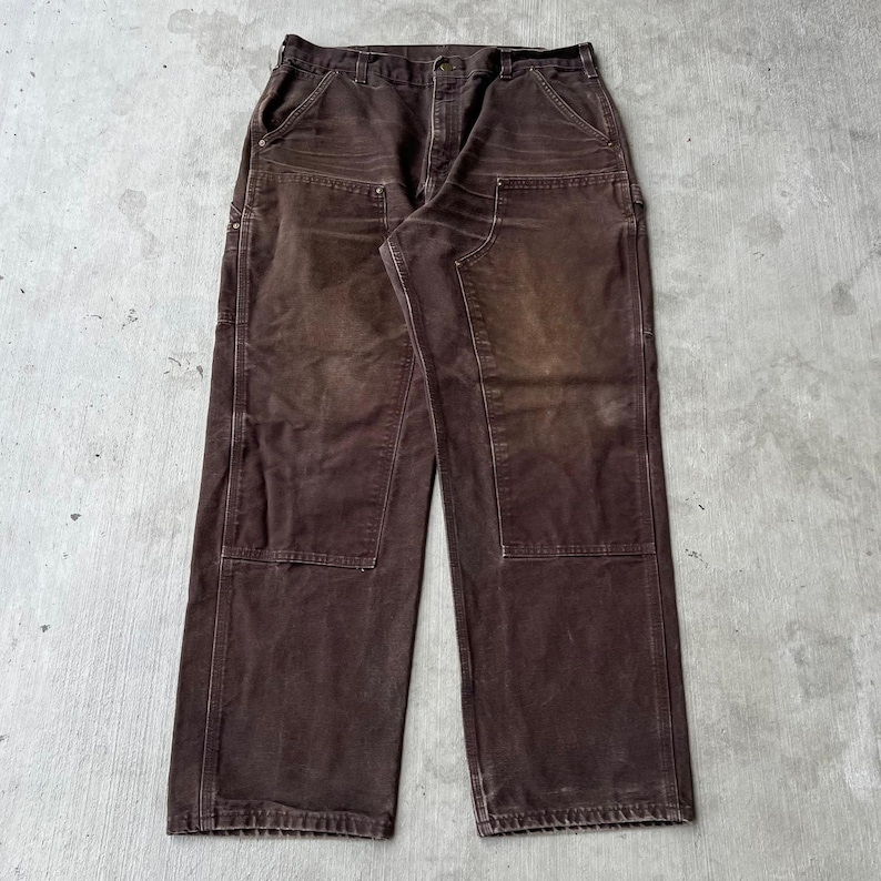 Pantalones de trabajo Carhartt color marrón desgastado con doble rodilla, estilo carpintero, talla 36x32 imagen 1