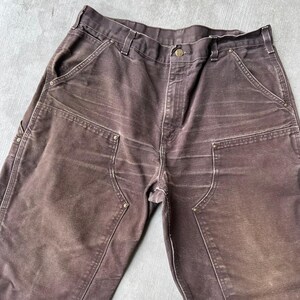 Pantalones de trabajo Carhartt color marrón desgastado con doble rodilla, estilo carpintero, talla 36x32 imagen 8