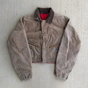 Carhartt beskuren arbetsjacka i Detroit-stil med blekt brunt mönster