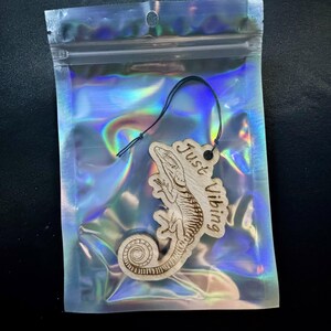 Bilberlock med trädmonitor och luftfräschare med eterisk olja, lasergraverad ekprydnad