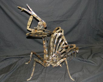 Steel Praying Mantis Sculpture: Torched Metal Art