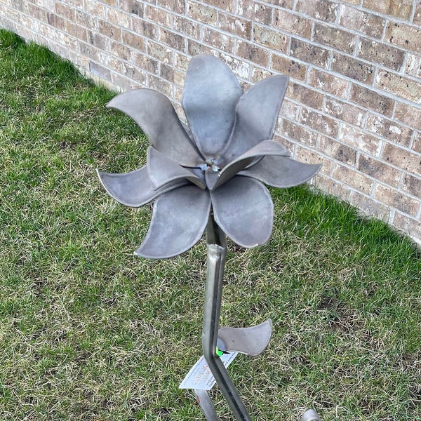 SMALL Metal Art Lily - Yard Art - Garden Art - Metal Works Flower SMALL