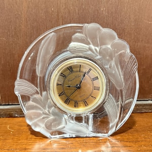 Vintage Crystal Clear Studios Frosted Glass Desk Clock Gold Face Roman Numerals