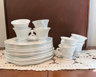 Service à thé/assiette en verre opalin vintage Indiana Glass Colony Harvest, 8 pièces