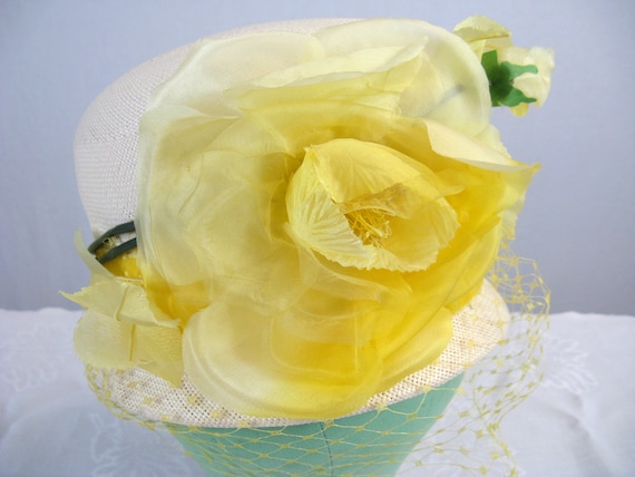 Vintage 1960s Yellow Silk Flower Hat 60s Hat with… - image 1