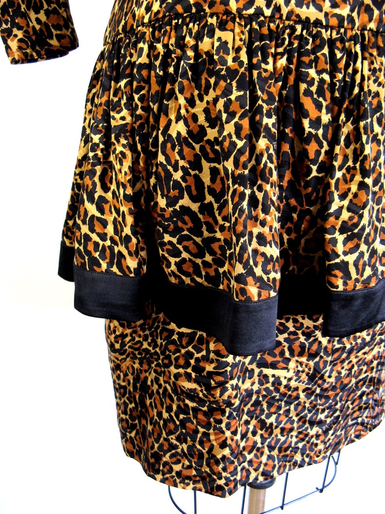Vintage 1980s Silk Leopard Print Dress with Dolmen Sleeves Size M/L image 6