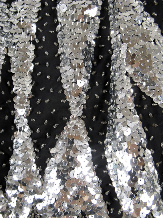 Vintage 1980s Silver and Black Abstract Sequin Bl… - image 6