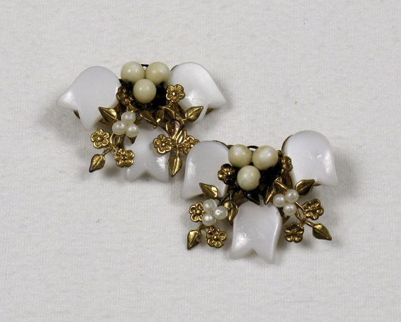 Vintage 1950s Miriam Haskell Flower Clip Earrings