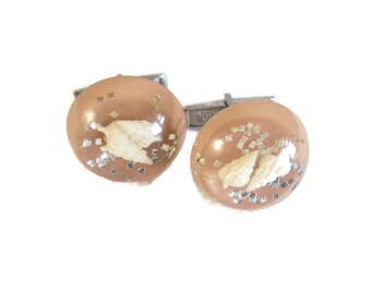 Vintage 1950s Tropical Peach Lucite and Shell Cuff Links